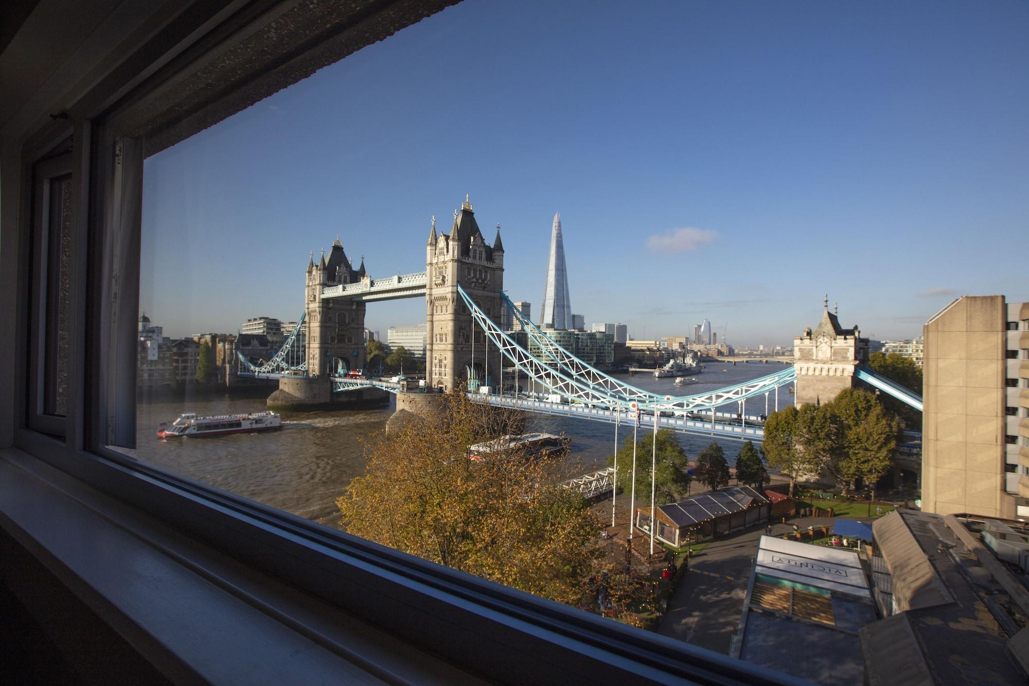The Tower Hotel, By Thistle Londra Esterno foto Tower Bridge and the Shard