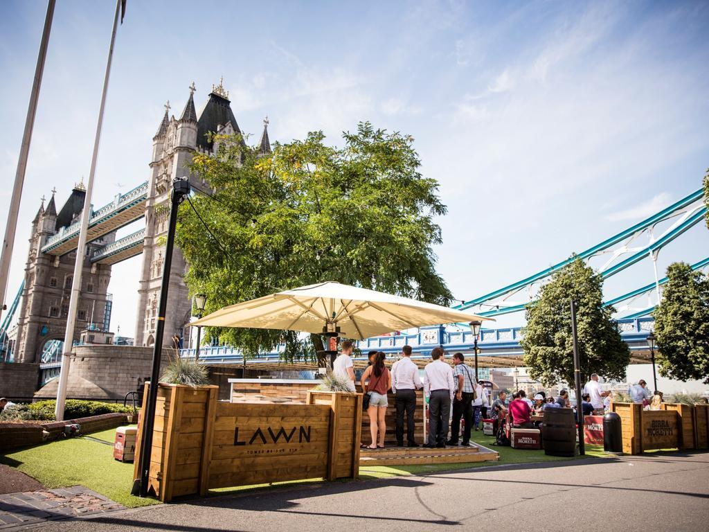 The Tower Hotel, By Thistle Londra Esterno foto Lawn at Tower Bridge